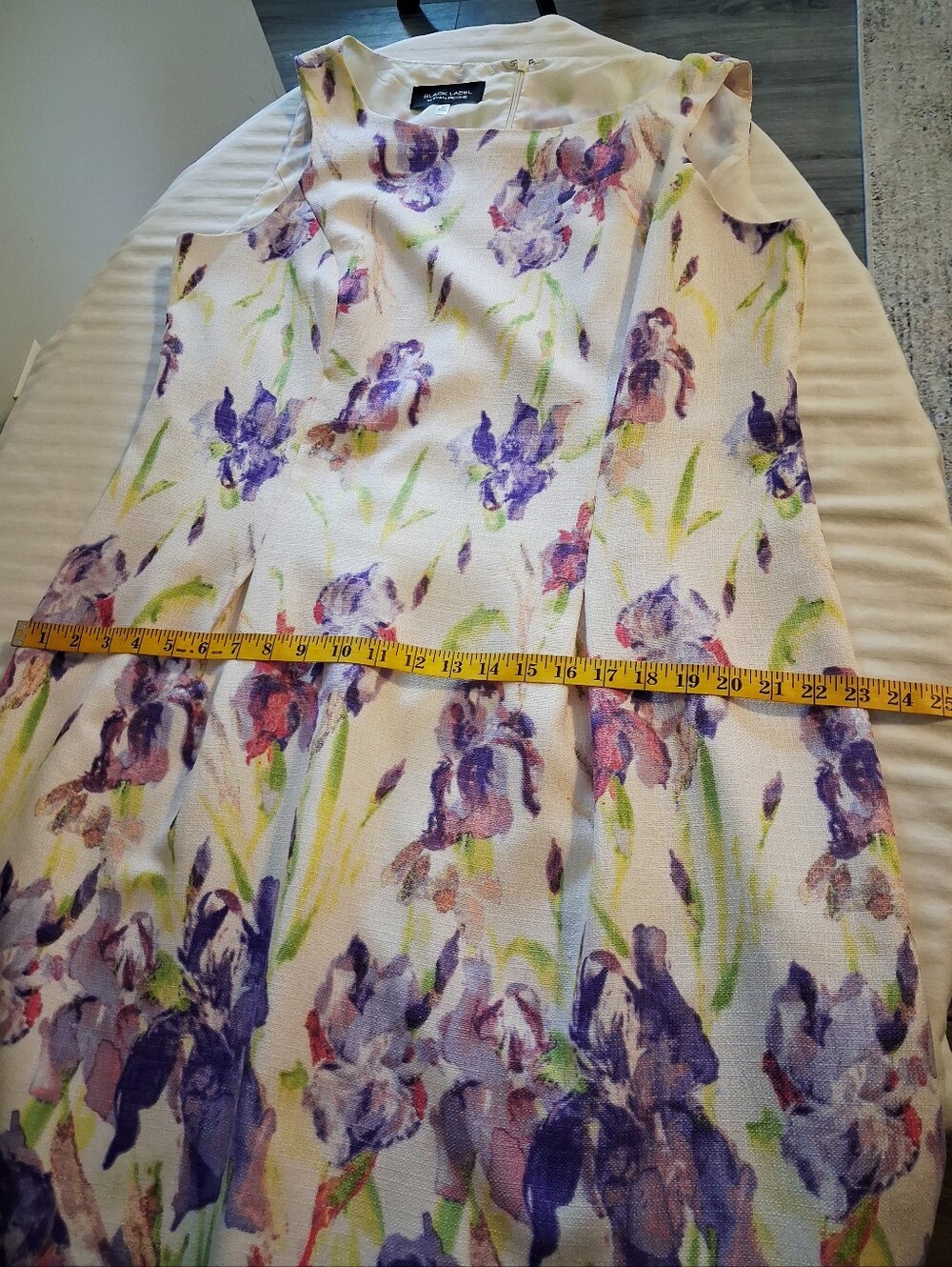 Floral Sleeveless Sheath Dress in White and Purple Size 16 - Picture 9 of 13